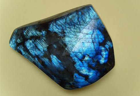 Labradorite (Spectrolite)
